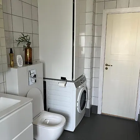 Charming Little In Apartament Moss